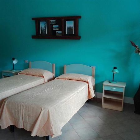 Santigu Cunventu Hotel Domus De Maria Bagian luar foto