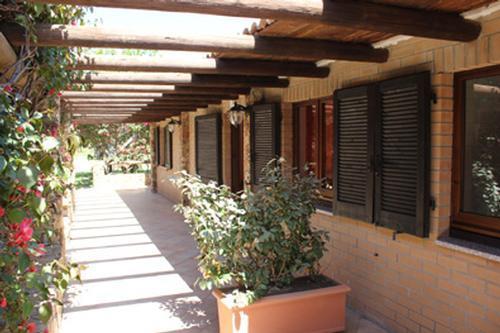 Santigu Cunventu Hotel Domus De Maria Bagian luar foto