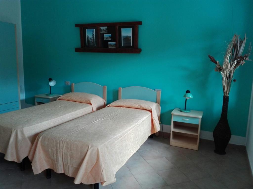 Santigu Cunventu Hotel Domus De Maria Bagian luar foto