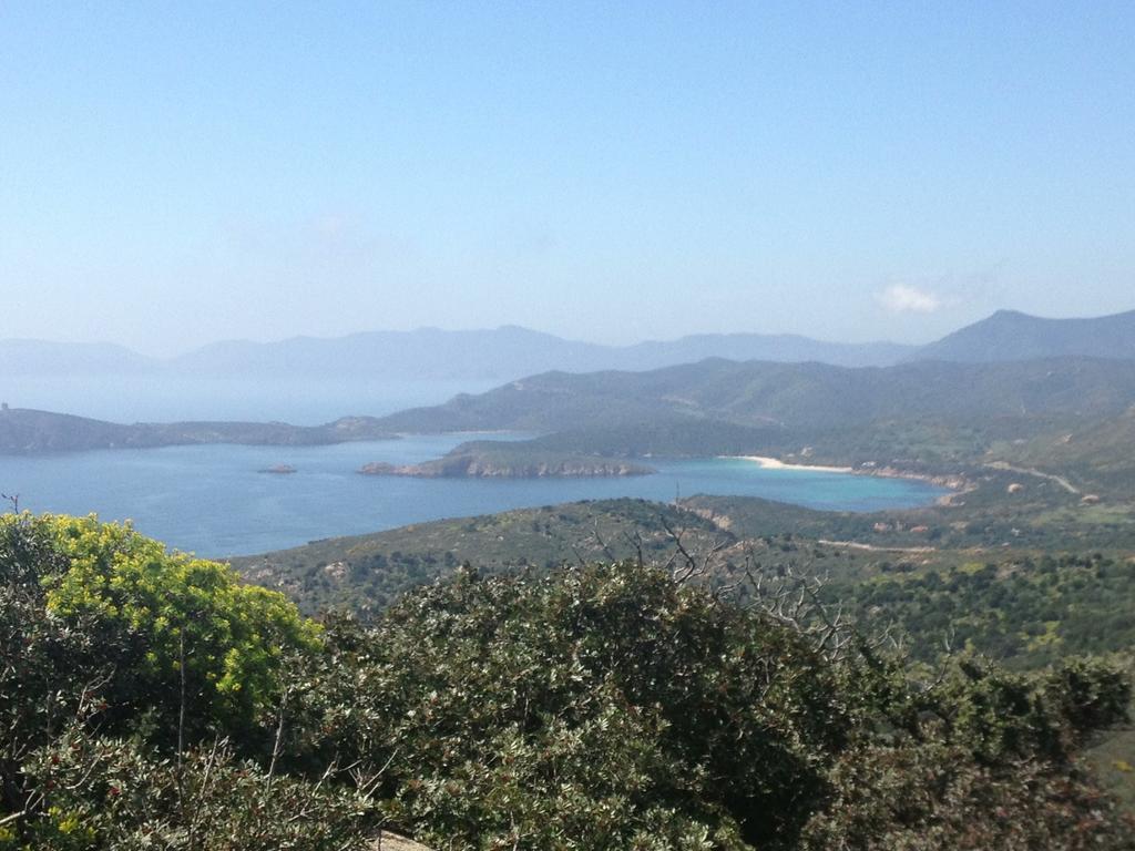 Santigu Cunventu Hotel Domus De Maria Bagian luar foto